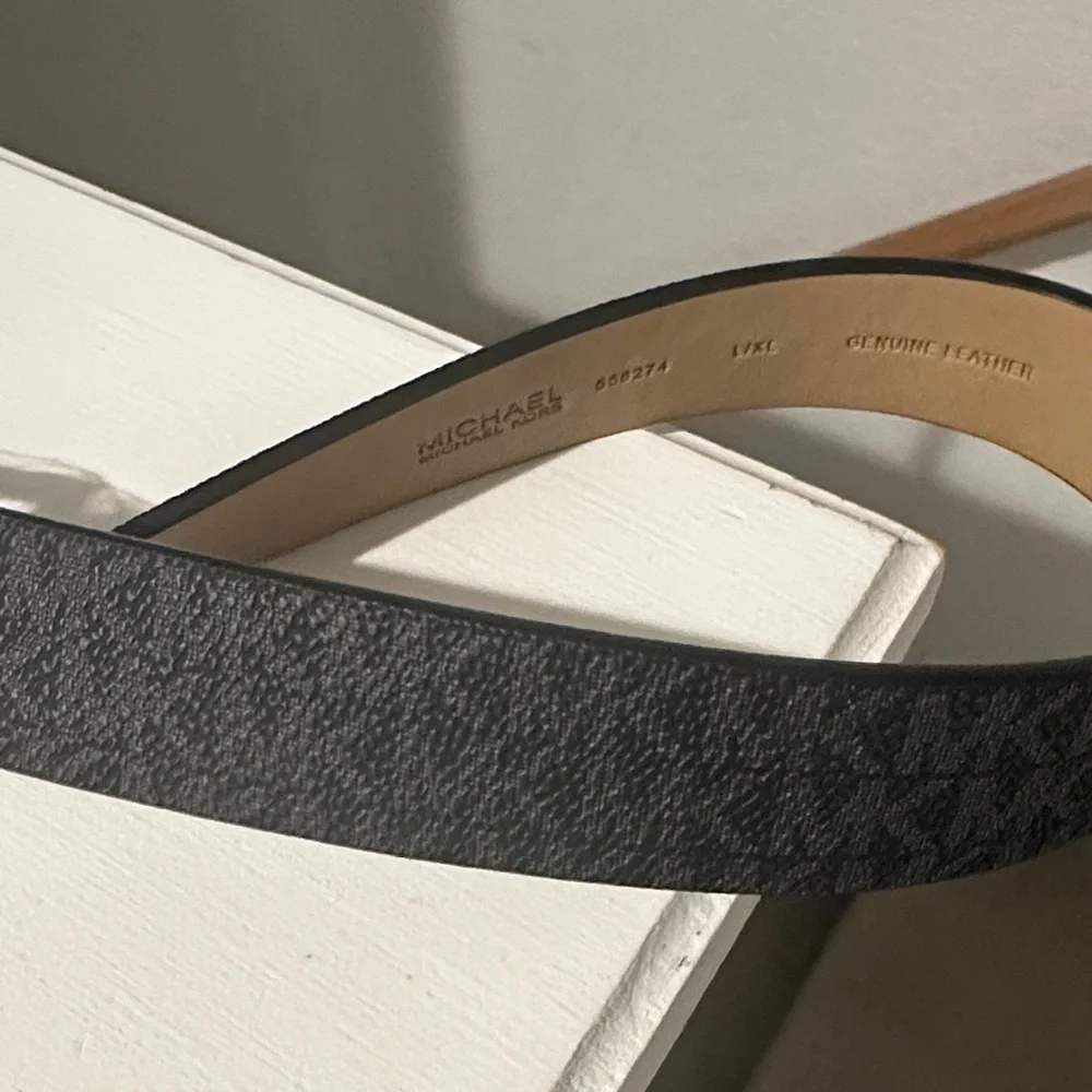 Michael Kors Black Pouch Belt Set